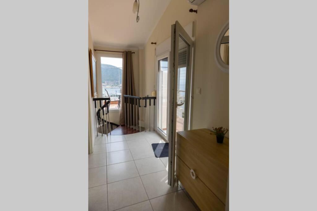 Port View House-Comfy Family Apartment-Panoramic View Неа-Перамос Экстерьер фото